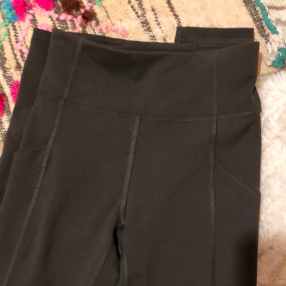 Lululemon invigorate HR tight 25” g… - Picture 7 of 7